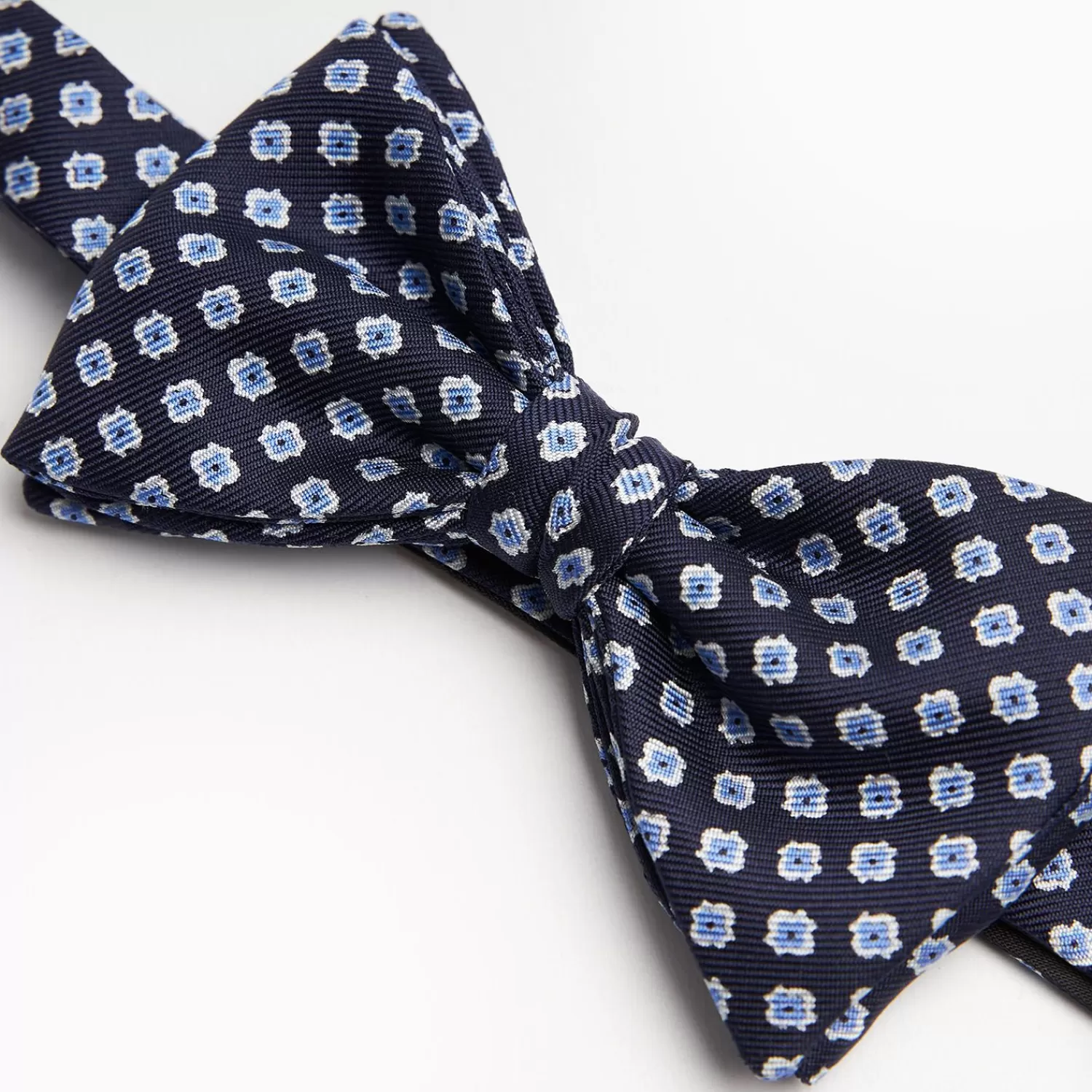 Dark Blue Pre-Knotted Silk Bowtie- Small Flower Pattern>E.Marinella Shop