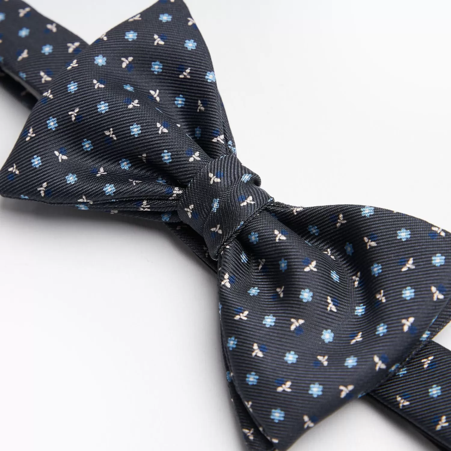Dark Grey Pre-Knotted Silk Bowtie - Small Flower Pattern>E.Marinella Clearance