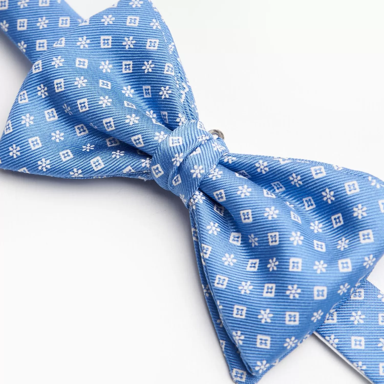 Light Blue Pre-Knotted Silk Bowtie - Small Flower Pattern>E.Marinella Sale