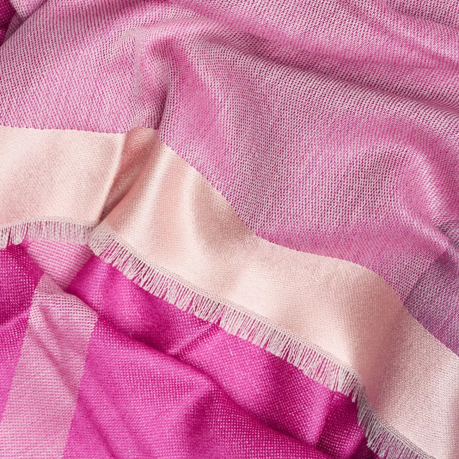 Pink And Violet Stole With Pink Silk Detail>E.Marinella Shop